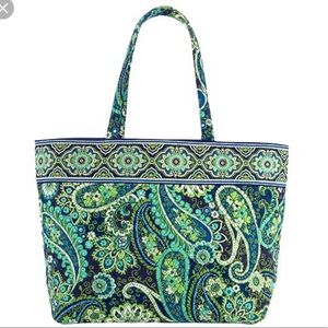 Vera Bradley rhythm and blues grand tote